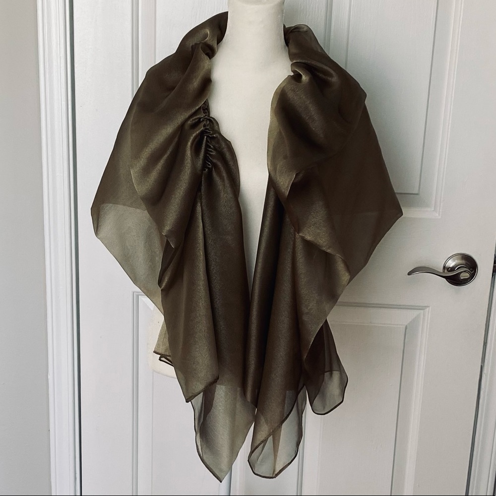 🌴 Custom Made Shawl/Wrap - Picture 10 of 11